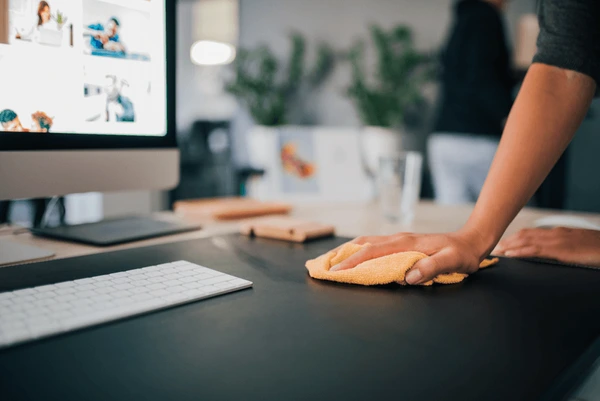 hand of a woman doing wiping work